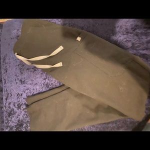 Black Figs yola scrub pants